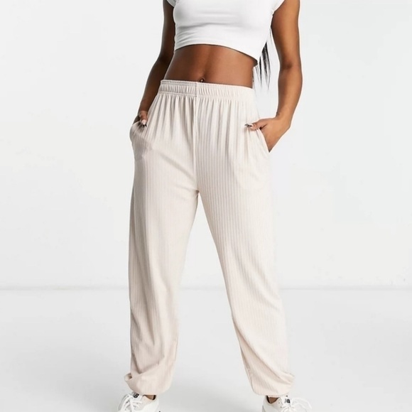 Missguided Pants - Missguided Ivory Ribbed Joggers (BNWT)